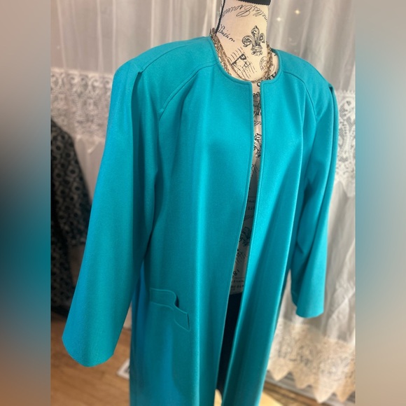 Vintage 80s Pure Virgin Wool Teal Overcoat — Miss Style Creations - Picture 2 of 8